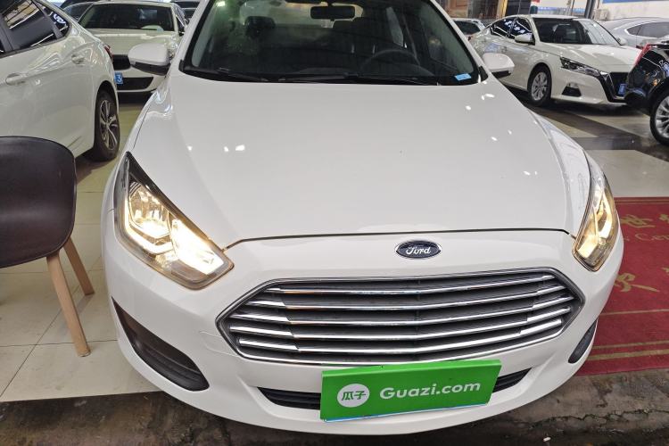 Used Ford Escort 2019 Revised 1.5L Automatic ZhiXiang Version (Tire Pressure Monitoring) China VI Standard