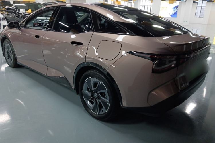 Used Toyota bZ3 2023 616 km Long-Range Premium
