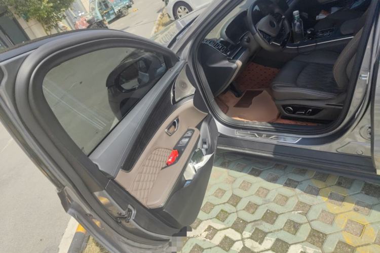 Used BYD Han 2022 DM-i 121KM Luxury Model