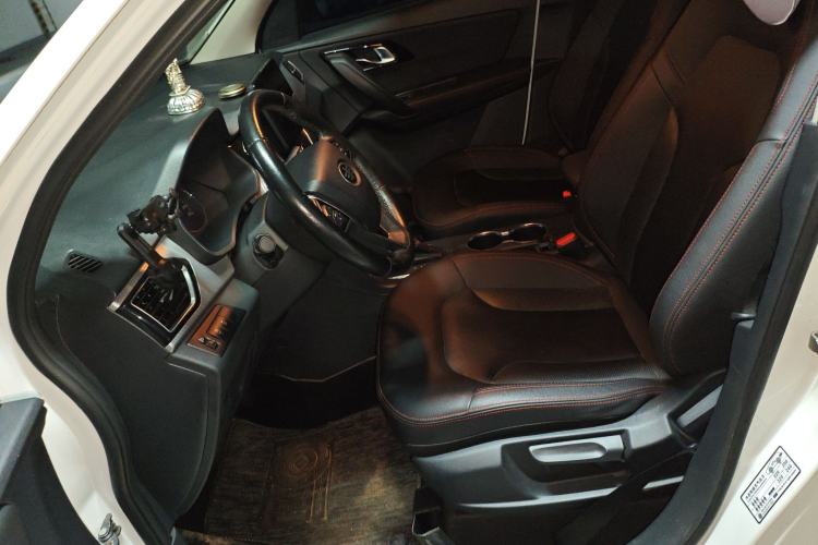 Used FAW Senya R7 2017 1.6L Automatic Smart Version