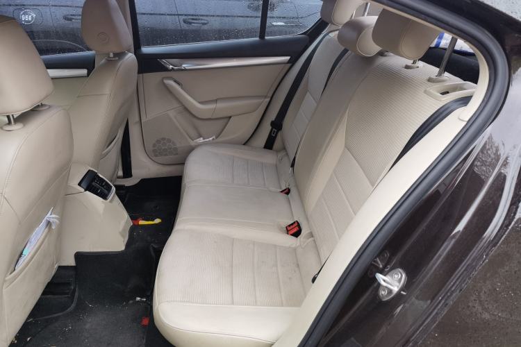 Used Skoda Octavia 2015 1.6L Automatic Yijie Edition Left Rear Seat