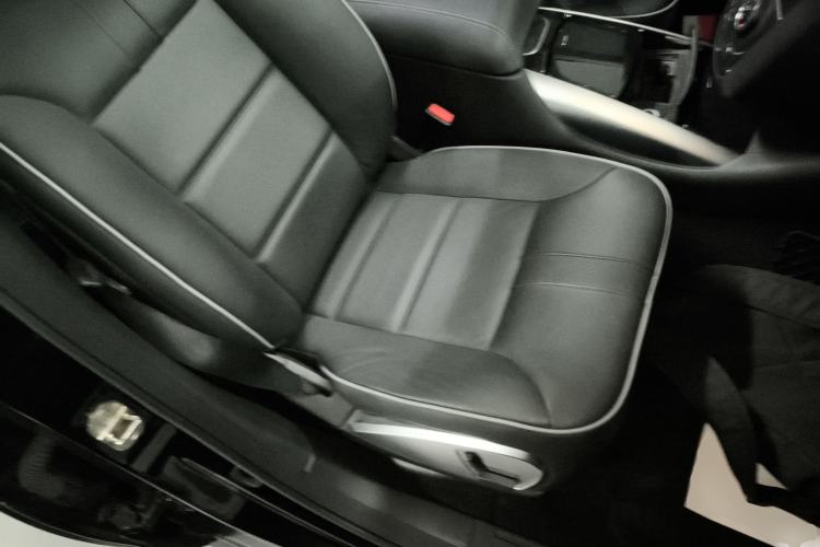 Used Mercedes-Benz R-Class 2017 R 320 4MATIC Business Edition Prestige Model