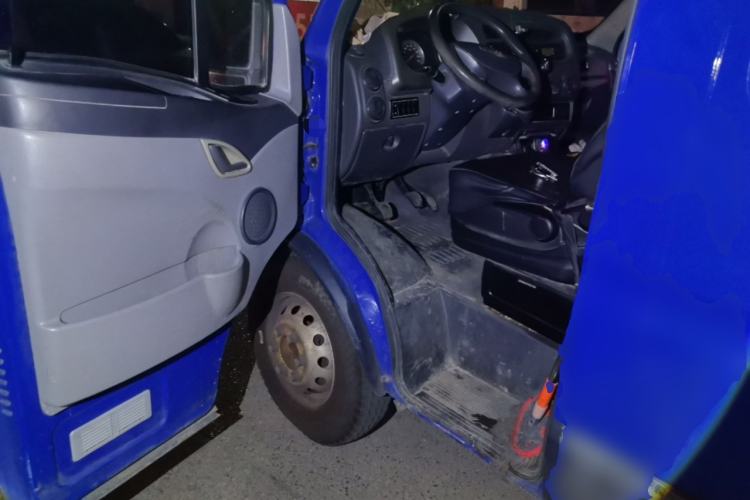 Used Iveco Power Daily 2017 2.5T Classic A37 High-Roof 7-Seater Passenger Van 47Z5
