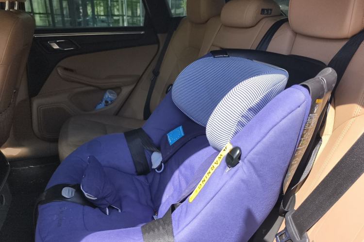 Used Porsche Macan 2018 Macan 2.0T Left Rear Seat