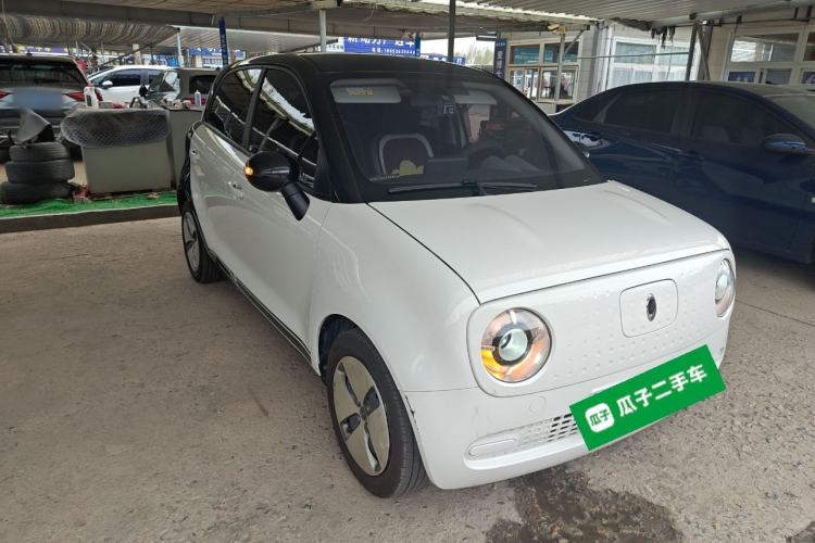 Used ORA Black Cat 2021 301 km Basic Version Front Right 45 Deg