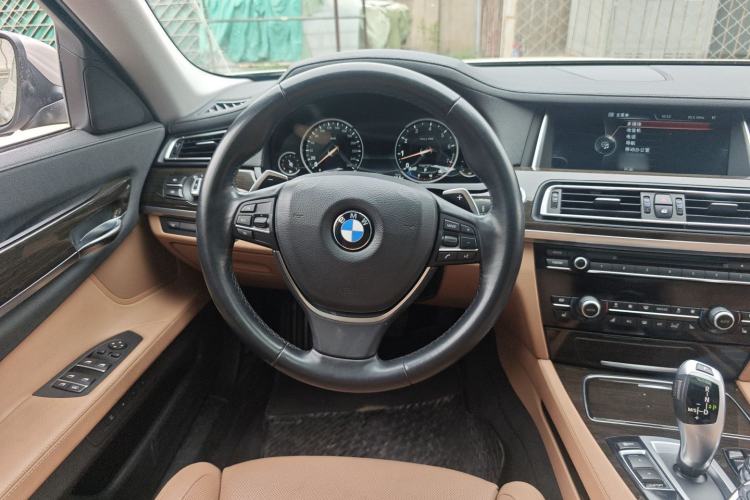 Used BMW 7 Series 2013 740Li Leading Model Steering Wheel