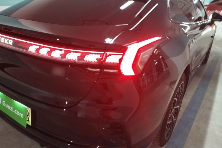 Used Zeekr 001 2026 95° All-Wheel-Drive Max Edition Exterior 3