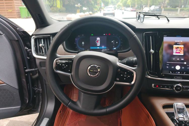 Used Volvo S90 2023 B5 Zhiyuan Luxury Edition Steering Wheel