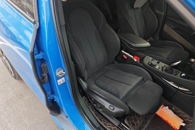 Used BMW X2 2018 sDrive25i Luxury Model with M Off-Road Package China V Emission Standard
