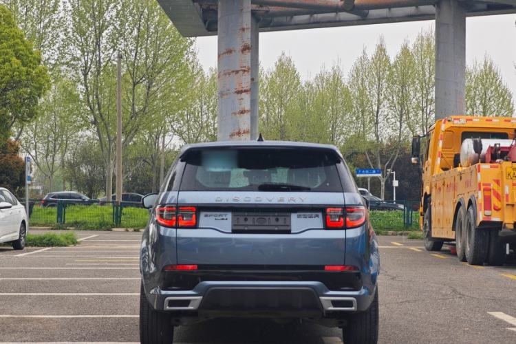 Used Land Rover Discovery Sport 2020 249 PS R-Dynamic Performance Edition Exterior 4