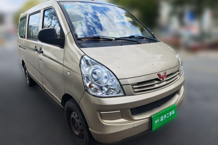 Used Wuling Rongguang S 2021 1.2L Base Model 5-Seater LSI Front Right 45 Deg