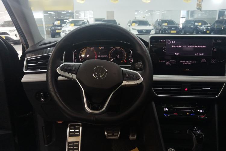 Used Volkswagen Tiguan L 2024 Outstanding Model 330TSI Automatic Two-Wheel Drive R-Line Dragon Glory Edition