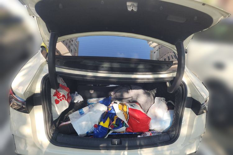 Used BYD Seal 06 New Energy 2024 DM-i 120KM Luxury Model Trunk