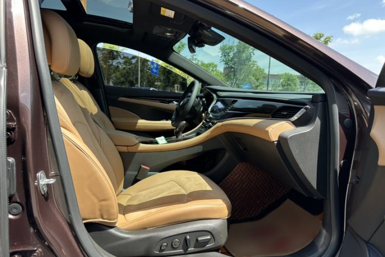 Used Buick LaCrosse 2018 28T Luxury Model
