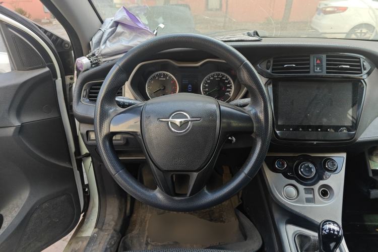 Used Haima M3 2016 1.5L Manual Comfort Model with Sunroof