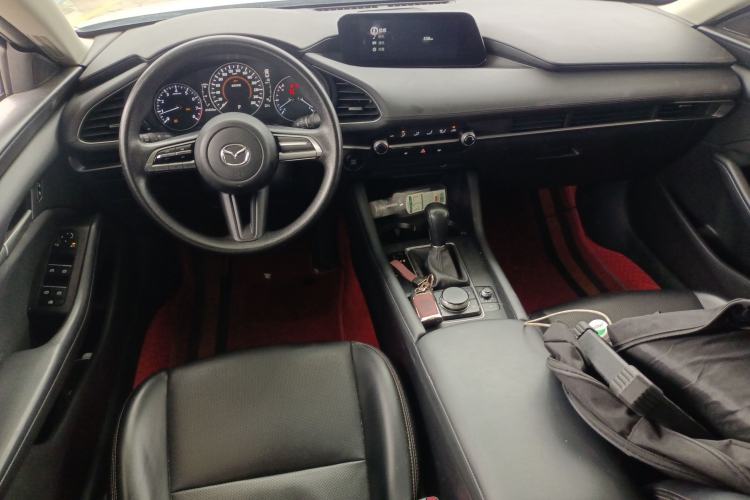 Used Mazda 3 Axela 2021 2.0L Automatic Zhiqing Edition Center Console