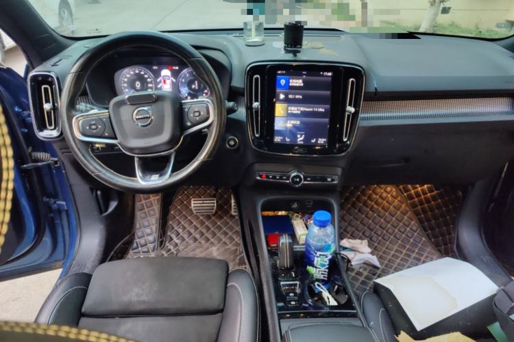 Used Volvo XC40 2020 T4 Four-Wheel Drive Smart & Sporty Edition
