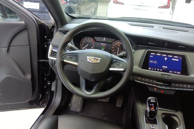 Used Cadillac XT4 2022 28T Two-Wheel Drive Fashion Edition
