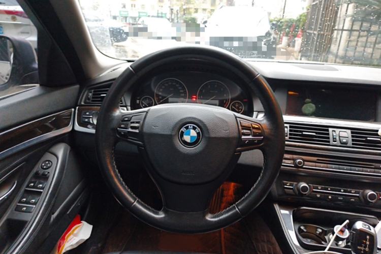 Used BMW 5 Series 2012 523Li Luxury Model
