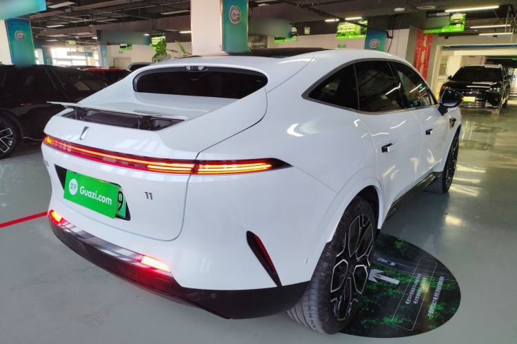 Used Avatr 11 2022 Long-Range Dual-Motor Luxury Edition 5 Seats
