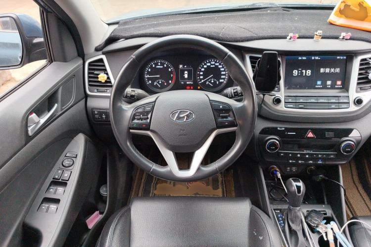 Used Hyundai Tucson 2015 1.6T Dual-Clutch Two-Wheel-Drive Smart Model
