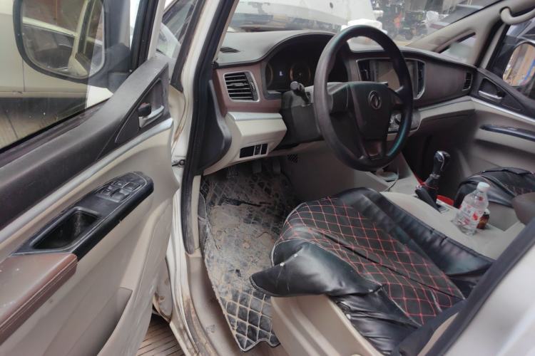 Used FORTHING Lingzhi 2017 M5L 1.6L 7-Seater Standard Model Driver Seat