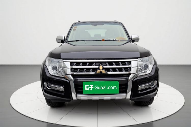 Used Mitsubishi Pajero 2015 3.0L Automatic Elite Overdrive Version China IV Standard Exterior 1