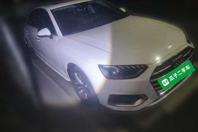 Used Audi A4L 2020 40 TFSI Fashionable and Elegant Model Front Right 45 Deg