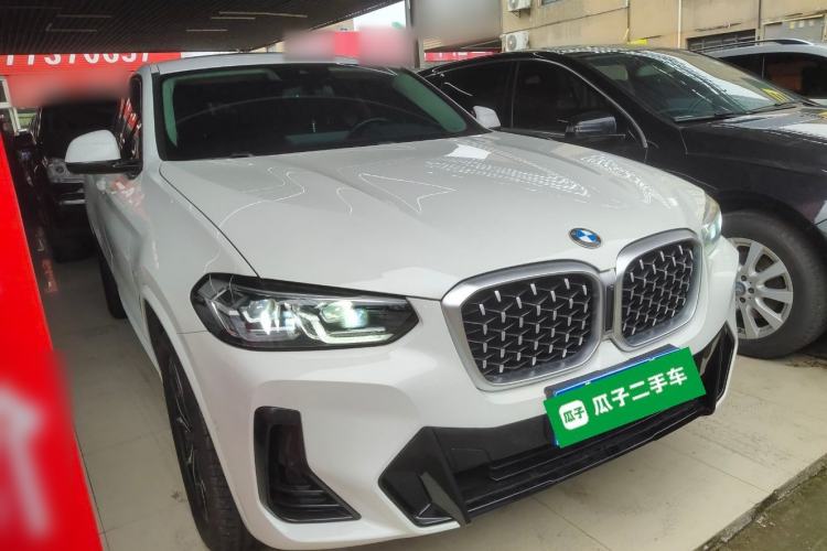 Used BMW X4 2022 xDrive 25i M Sport Package Front Right 45 Deg