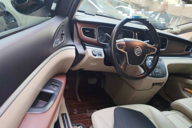 Used Buick GL8 2017 25S Prestige Version China V Standard Driver Seat