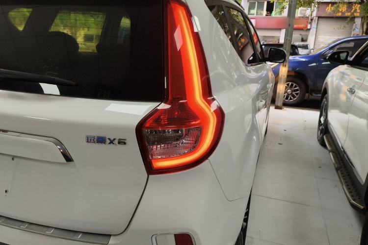 Used Geely Auto Vision X6 2016 1.3T CVT Flagship Model
