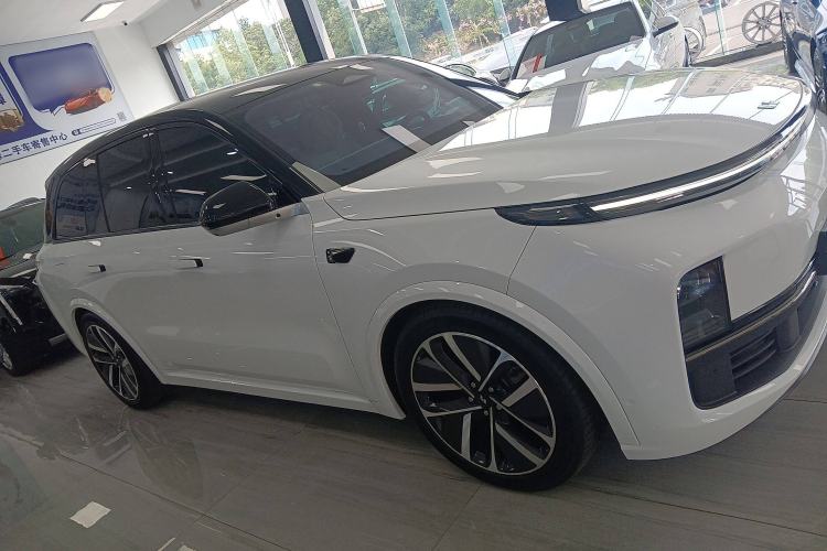 Used Li Auto L8 2023 Pro Model
