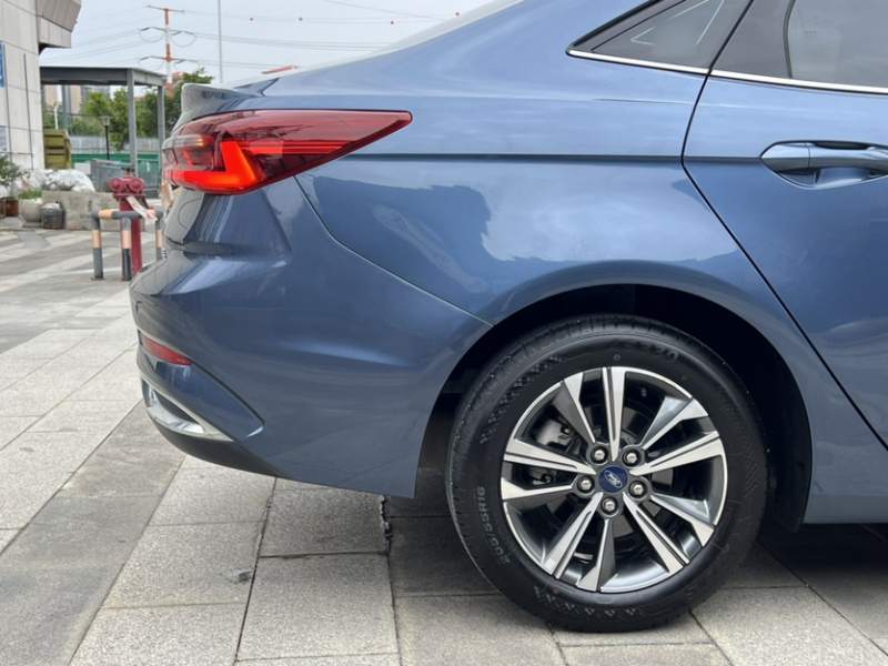 Used Ford Escort 2021 1.5L Automatic Diamond Edition — 34