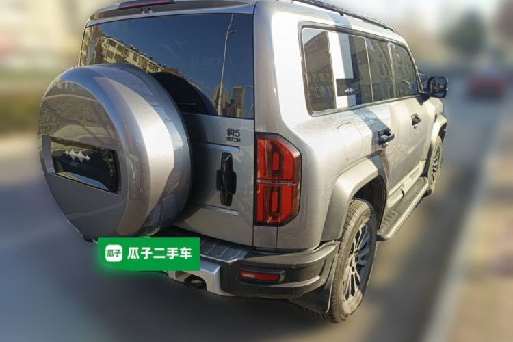 Used Formula Leopard Leopard 5 2023 Explore Edition