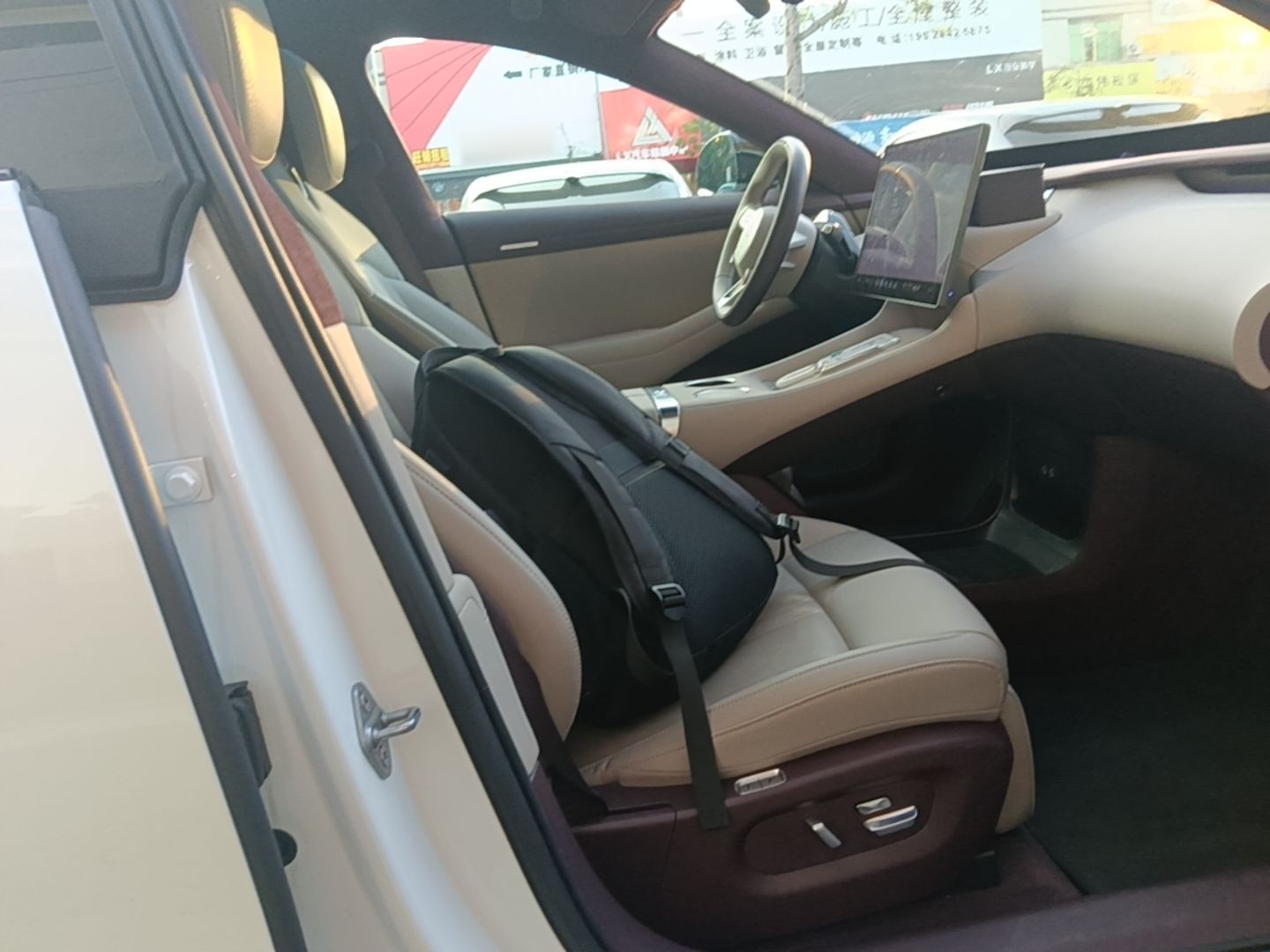 Xiaomi Auto YU7 2025 Ultra-Long Range High-Performance All-Wheel-Drive Max Edition — снимка 19