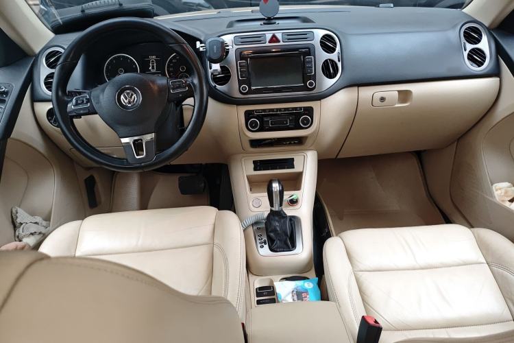 Used Volkswagen Tiguan 2012 1.8TSI Automatic All-Wheel Drive Elite Edition Center Console