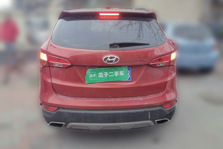 Used Hyundai Santa Fe 2013 Revised Version 2.4L Automatic All-Wheel Drive Smart Type Rear