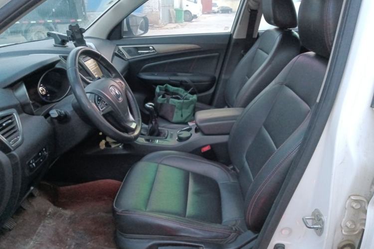 Used CHANGAN CS75 2014 2.0L Manual Luxury Version China IV Standard