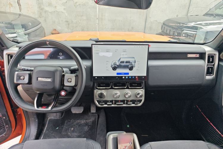 Used iCAR V23 2026 Model V23S 501 Four-Wheel Drive Peak Performance Edition Center Console