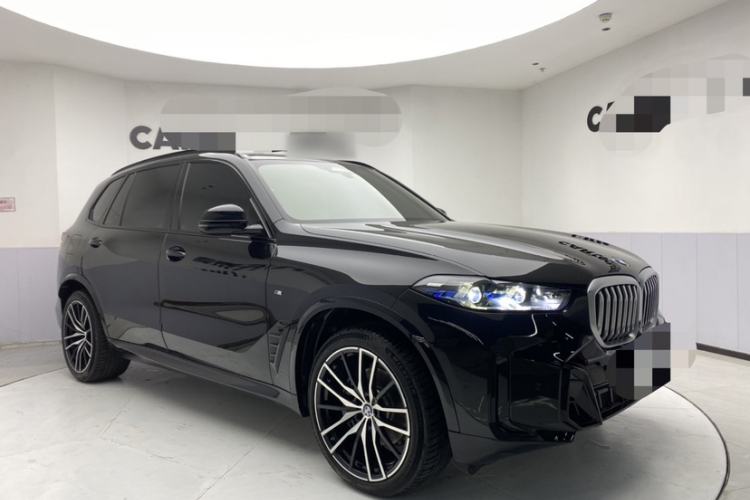 Used BMW X5 2023 xDrive 40Li M Sport Night Edition Package