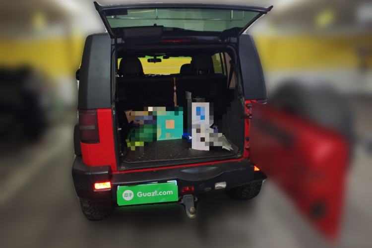 Used BAIC Off-Road BJ40 2016 40L 2.3T Automatic All-Wheel Drive Premium Edition Trunk