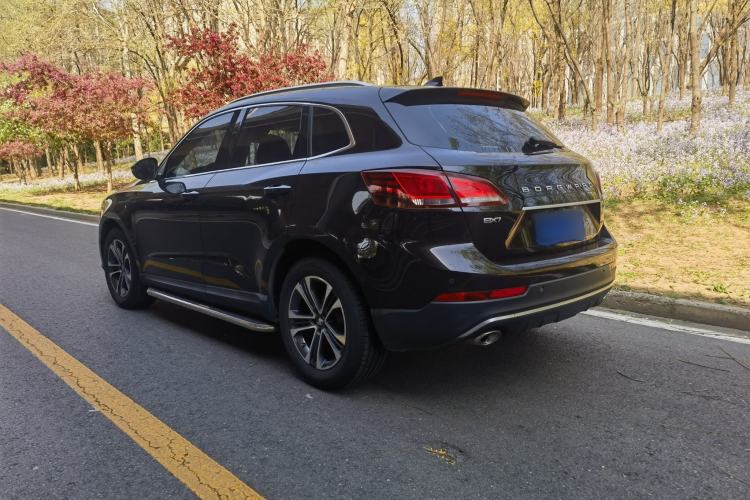 Used BORGWARD BX7 2016 28T Two-Wheel Drive Luxury Version 5 Seats