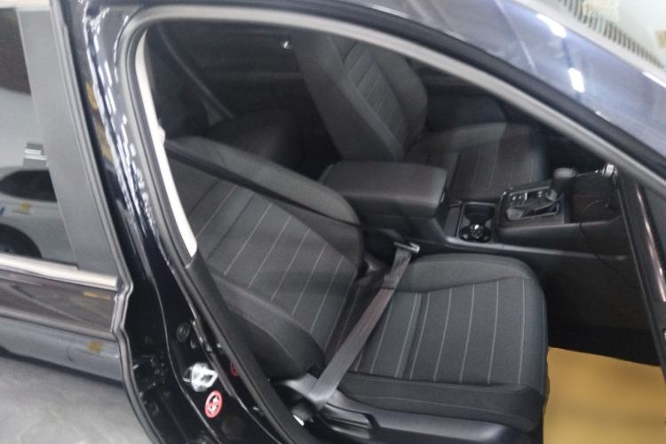 Used Honda Breeze 2025 240TURBO Two-Wheel Drive Elite Edition 5 Seats Right Front Seat