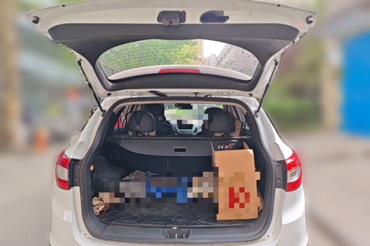 Used Hyundai ix35 2013 2.0L Automatic Two-Wheel Drive Smart GLS China IV Standard Trunk