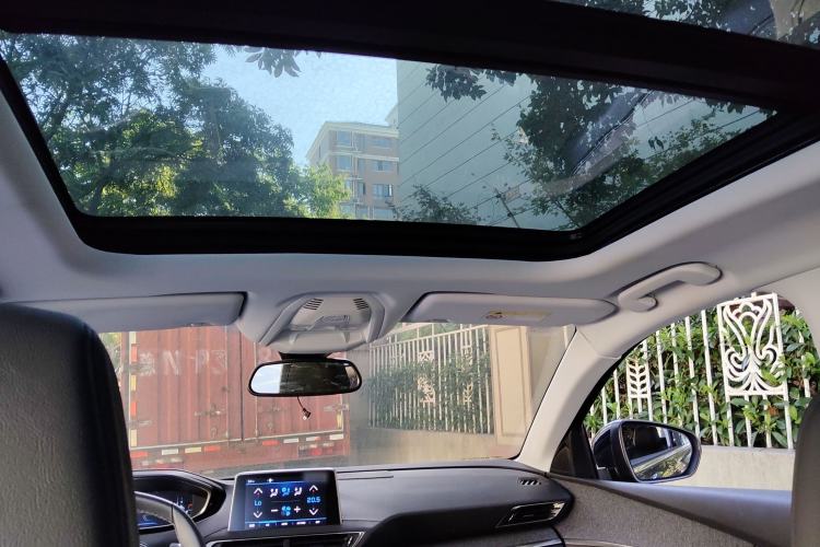 Used Peugeot 5008 2017 380THP 7-Seater Luxury Edition