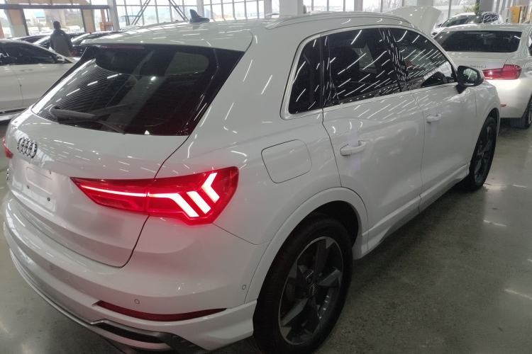 Used Audi Q3 2021 35 TFSI Fashion Dynamic Model