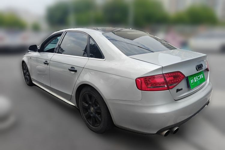 Used Audi A4L 2011 2.0 TFSI Comfort Model
