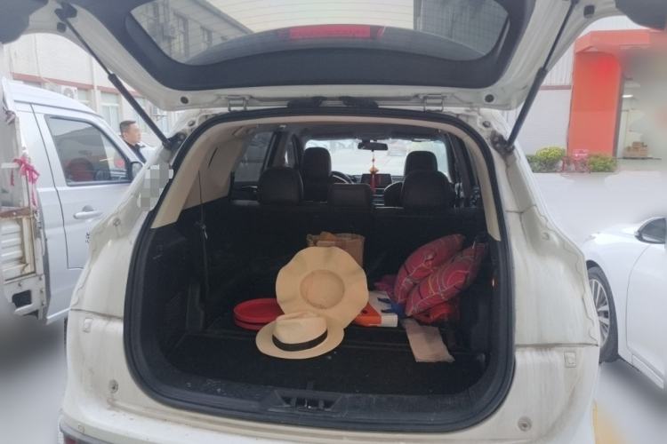 Used Dongfeng Fengon 580 2017 1.5T CVT Smart Style Model Trunk