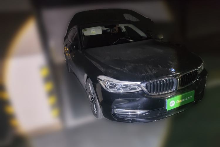 Used BMW 6 Series GT 2020 630i Luxury Design Package Front Right 45 Deg