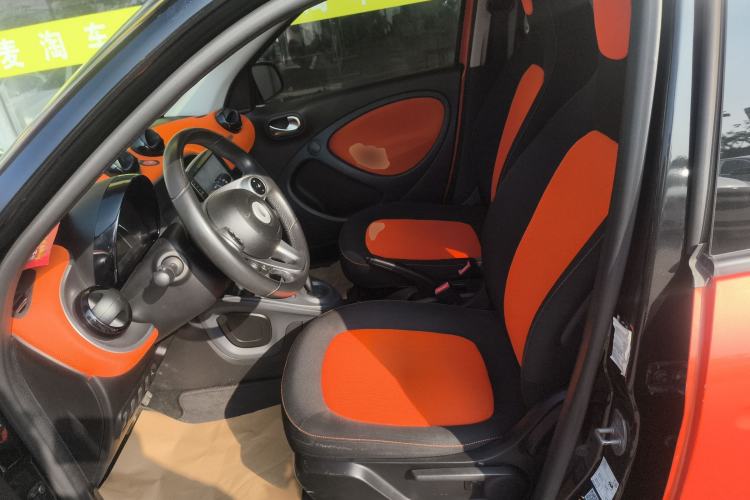 Used smart forfour 2016 1.0L 52 kW Passion Edition
